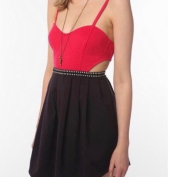 Urban Outfitters - Silence & Noise RED-NAVY Cut Out & Asymmetrical Dress l S🖤 - Picture 9 of 10